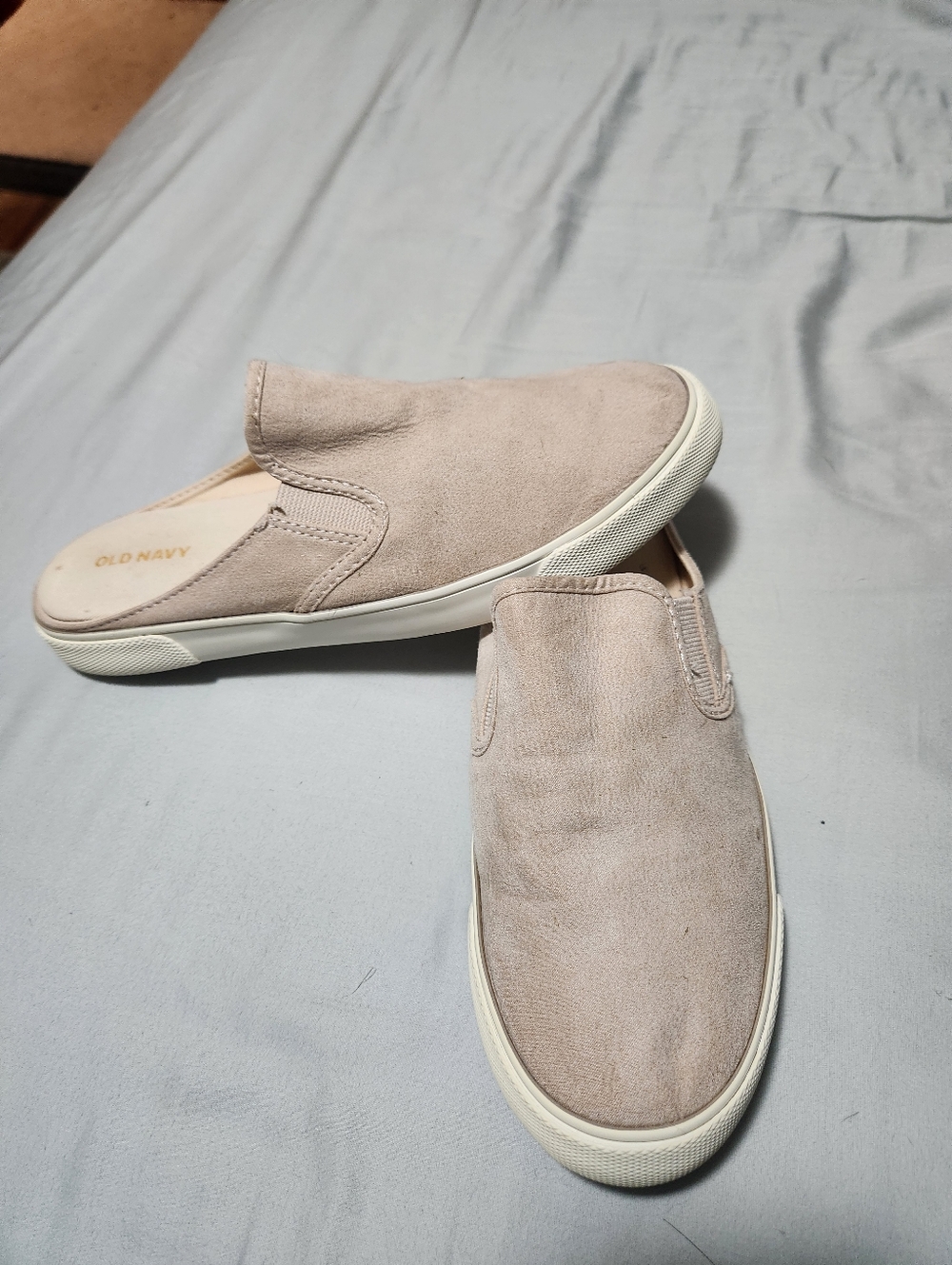 Old Navy Women’s Slip-On Suede Mule in Beige Taupe